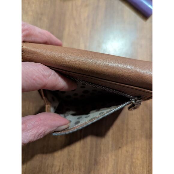 Relic Vintage Brown Leather Trifold Ladies Wallet Logo PLEASE READ - Picture 5 of 9